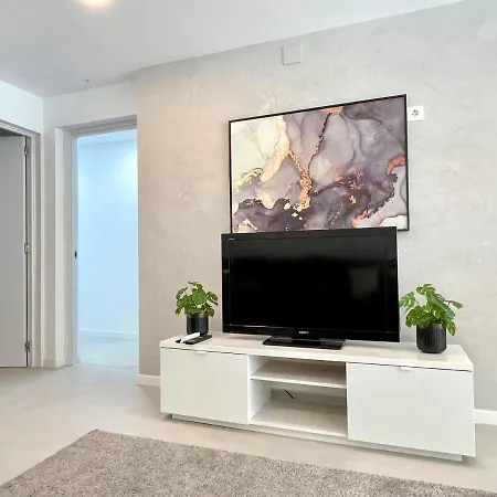 Apartamento White Dream Near The Sea 3bed By Solrentspain