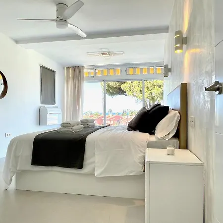 Apartamento White Dream Near The Sea 3bed By Solrentspain *